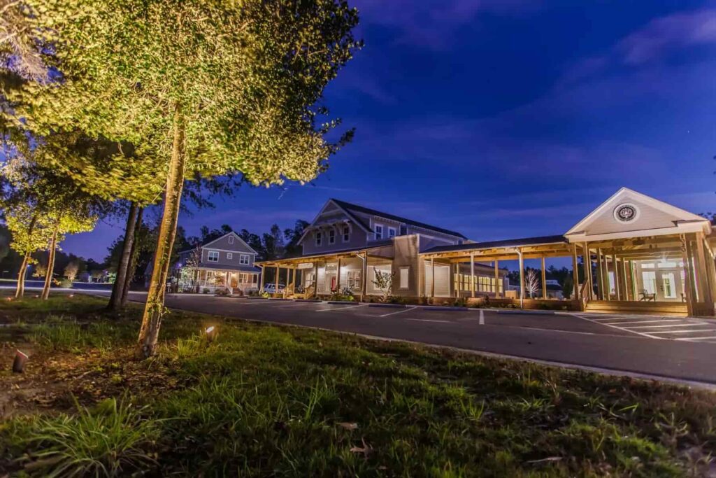 river bluffs community amenities