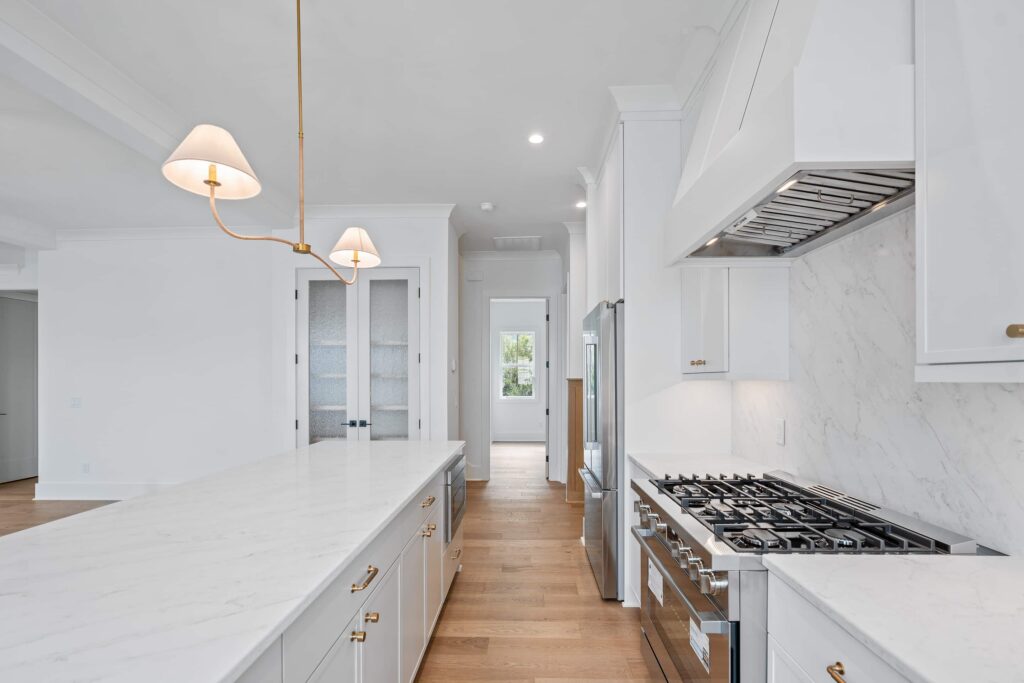 305 Jenoa Dr kitchen 3