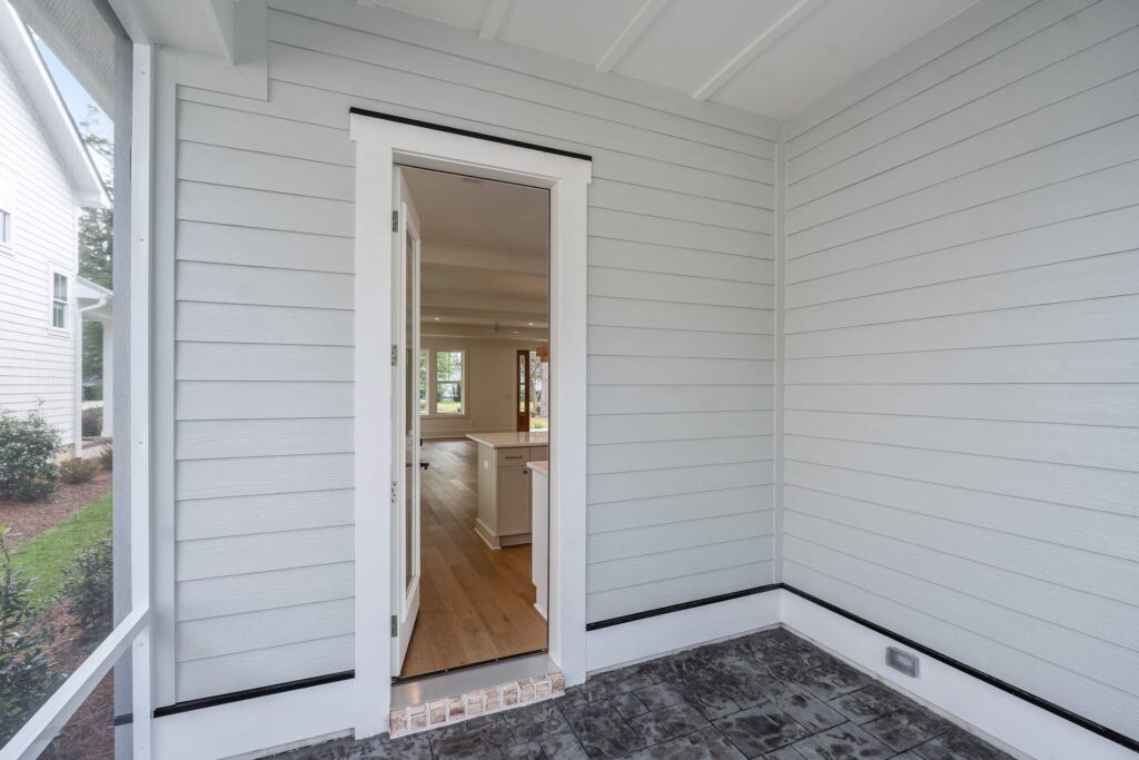 305 Jenoa Dr outside door