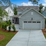305 Jenoa Dr garage